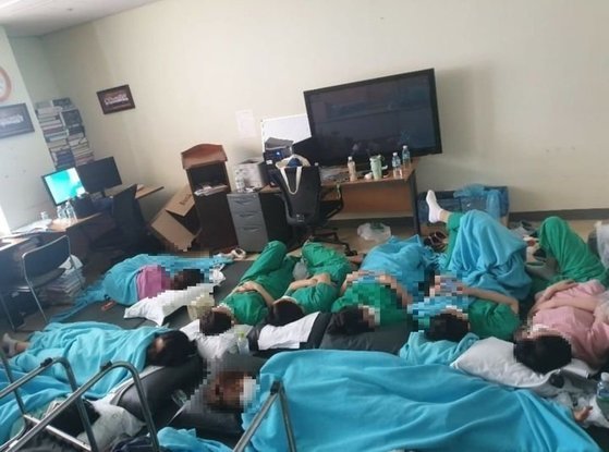 3qDVv70GU08IqEqW2iIAeg.jpg