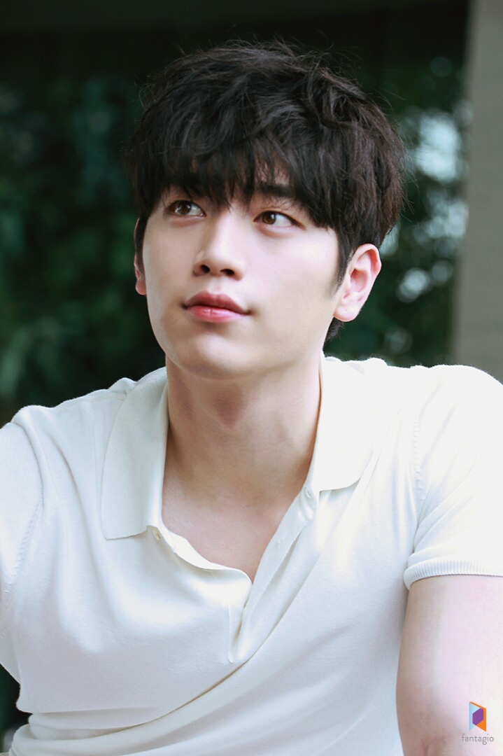 이슈/유머 - 골라보는 서강준 덮머 vs 깐머